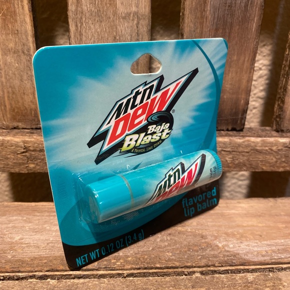 Mountain Dew Lip Balm Set of 4, 1 Humongous, 2 Regular 1 Mini Sized Lip Balm Set - Picture 15 of 16